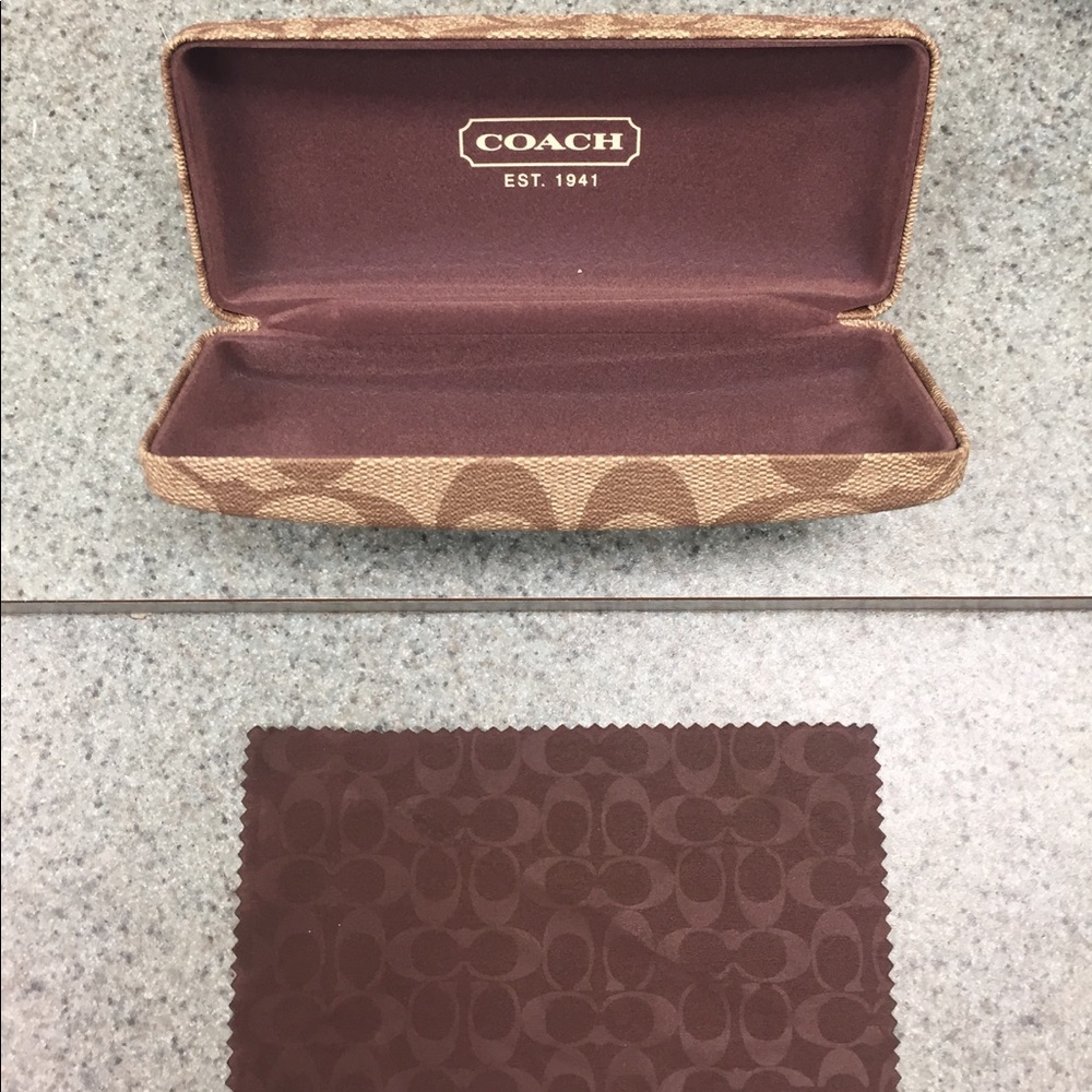 Genuine vintage coach case with embroidered stitch